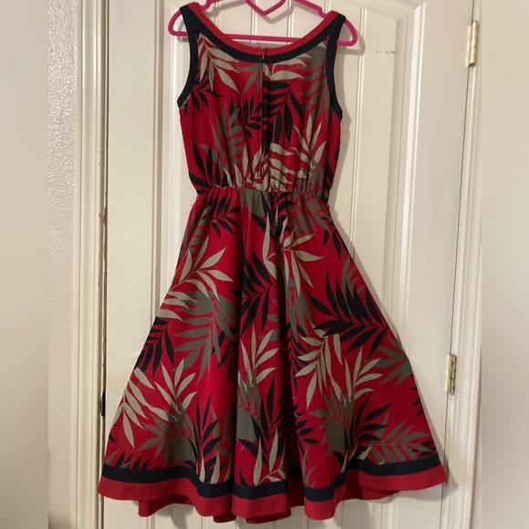Fink modell 38 red dress with leaves - Picture 2 of 5